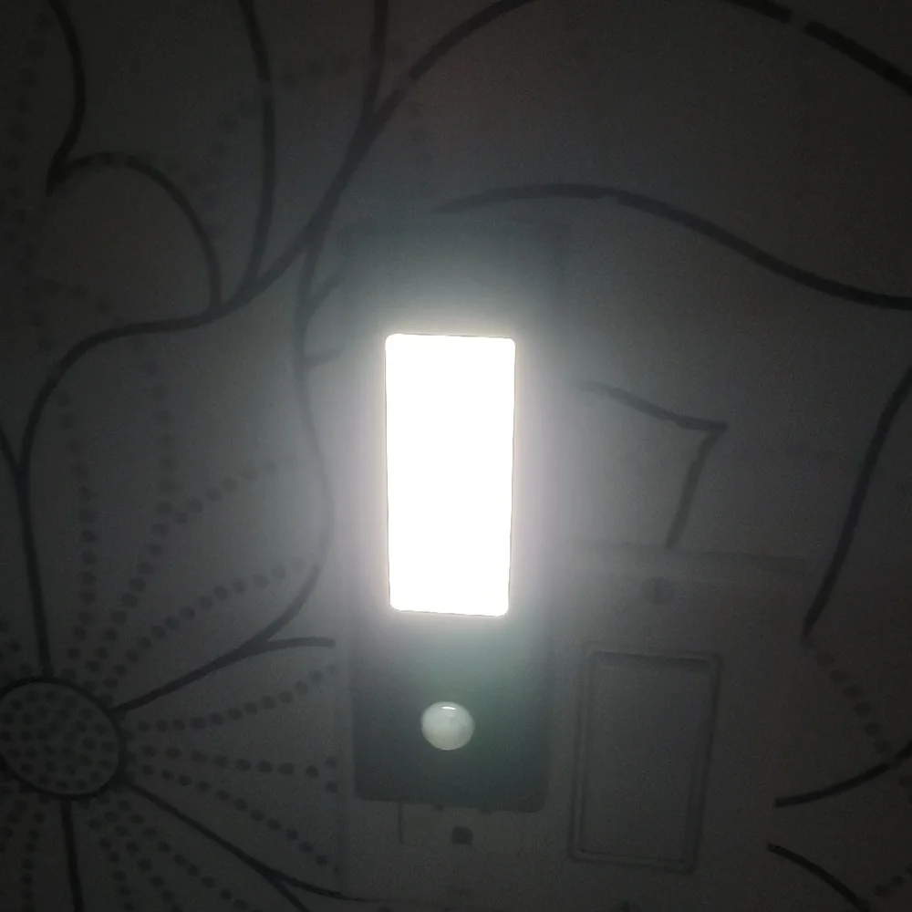Living Glow Color-Changing Light with USB Charger - 2 Pack